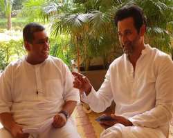 He is a huge fan of Vipassana and practices it regularly.